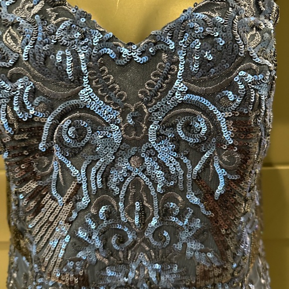 Gorgeous Blue & Black Sleeveless Tea Length Fitted Dress, UK 10; US 6 - Picture 2 of 5